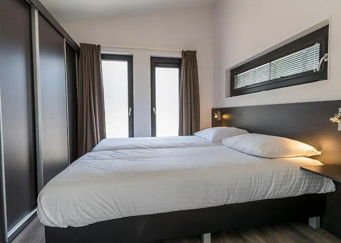 Park Berkenrhode פארק נופש Wekerom